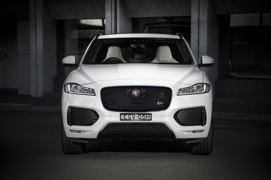  Jaguar F-Pace S P380 AWD 2019 года  (AU) (фото 2 из 29)